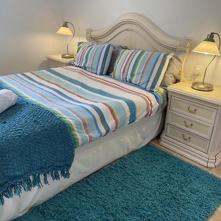 Grapevine Manor Guest House Monovar Room photo